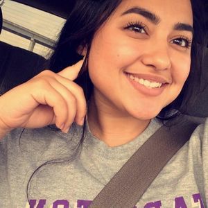 Meet your Posher, Kassandra